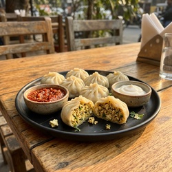 Steam Paneer Momos