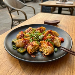 Schezwan Paneer Momos