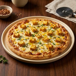 Golden Corn Paneer Chese Pizza